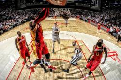 开云体育APP下载-绿熊热浪双重奏，小贾伦末节接管比赛，热火火力压制雄鹿