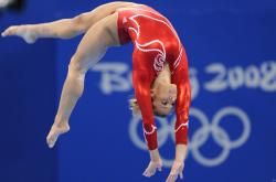 开云体育APP下载-冰与火之歌，拉齐奥锁链防御下的伊布封神夜