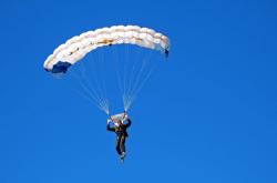 开云体育在线-棋盘上的雪与沙，当芬兰冷静遇见伊朗炽热，迪亚斯的唯一性法则