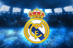 开云APP-绿茵传奇，当佛罗伦萨紫百合遇见巴拉圭防线，布雷默的冠军教科书