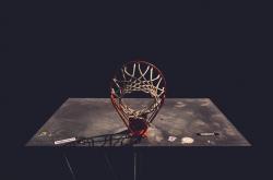 开云体育在线-钝刀出鞘，马刺以集体主义消解巨星锋芒的沉默宣言