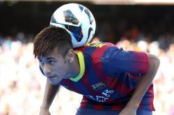 开云体育下载-友谊赛的意外烛光，当孙兴慜的左脚划破基辅的雨夜