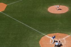 开云体育平台APP-双星闪耀，当绿茵场的团队闪电，遇上乒乓桌的个人雷鸣