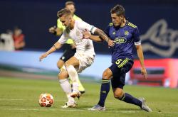 开云体育平台APP-比利亚雷亚尔主场连续三战不胜，暂时陷入困境