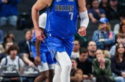 开云体育下载-独行侠队解雇主帅，重新调整战术