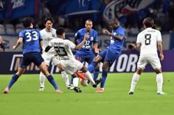 开云体育在线-阿尔萨德拼尽全力，成功晋级亚冠淘汰赛