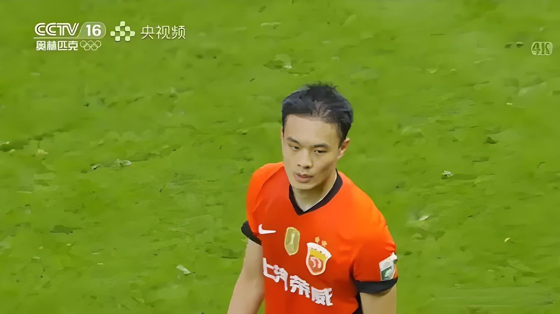 长春亚泰球员训练兢兢业业迎大比
