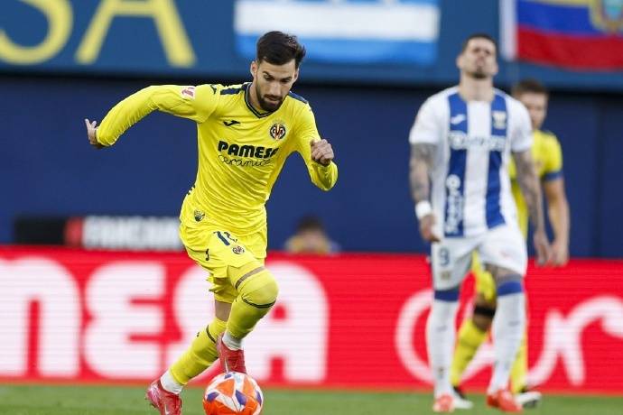 比利亚雷亚尔主场连续三战不胜,暂时陷入困境 比利亚雷亚尔主场连续三战不胜,暂时陷入困境