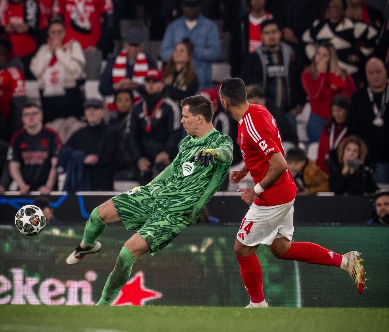 关于足球豪门争夺冠军殊死战,欧洲赛场再迎高潮的信息 关于足球豪门争夺冠军殊死战,欧洲赛场再迎高潮的信息