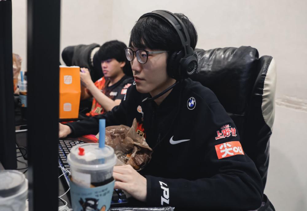 G2碾压FPX,Ruler极限生还后反打强强对话全球总决赛,技惊四座 G2碾压FPX,Ruler极限生还后反打强强对话全球总决赛,技惊四座