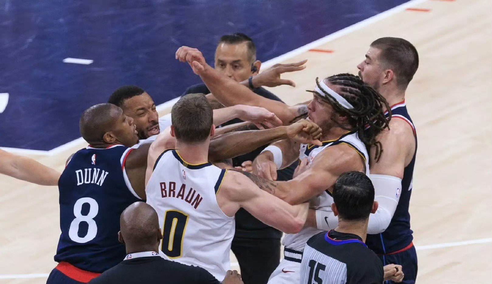 快船不敌凯尔特人,结束三连胜 快船不敌凯尔特人,结束三连胜