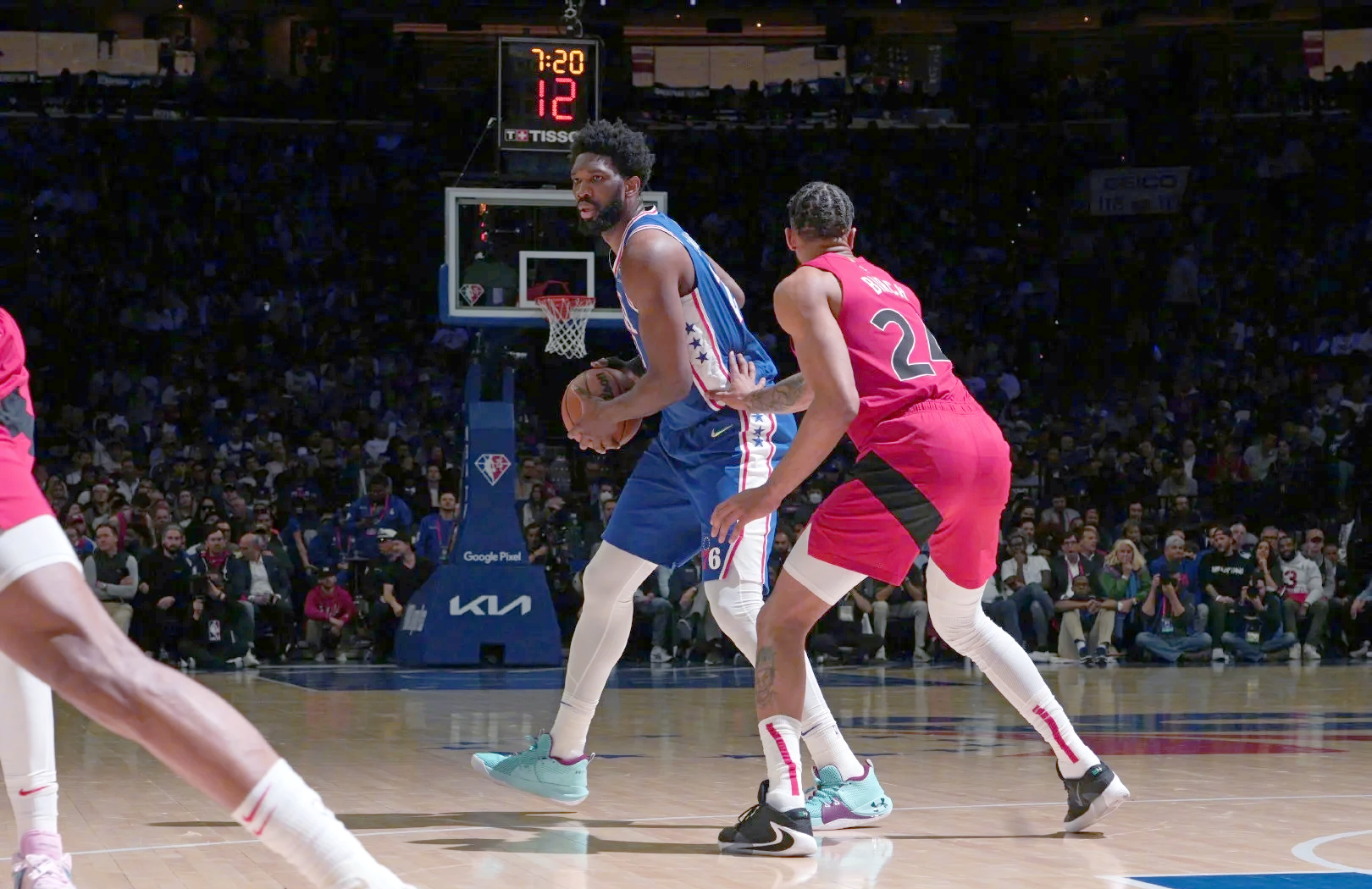 猛龙队后卫范弗利特受伤,对球队有何影响? 猛龙队后卫范弗利特受伤,对球队有何影响?