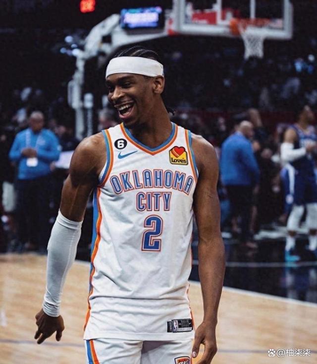 NBA新赛季热身赛开打，球队士气高涨