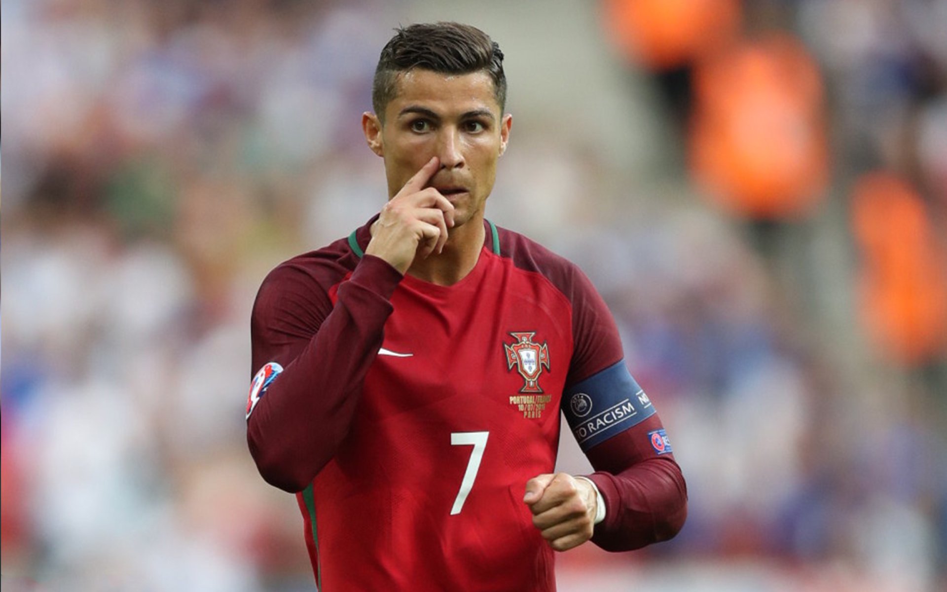 伯纳乌篮球上帝降临，当詹姆斯用跨界统治力改写欧冠之夜