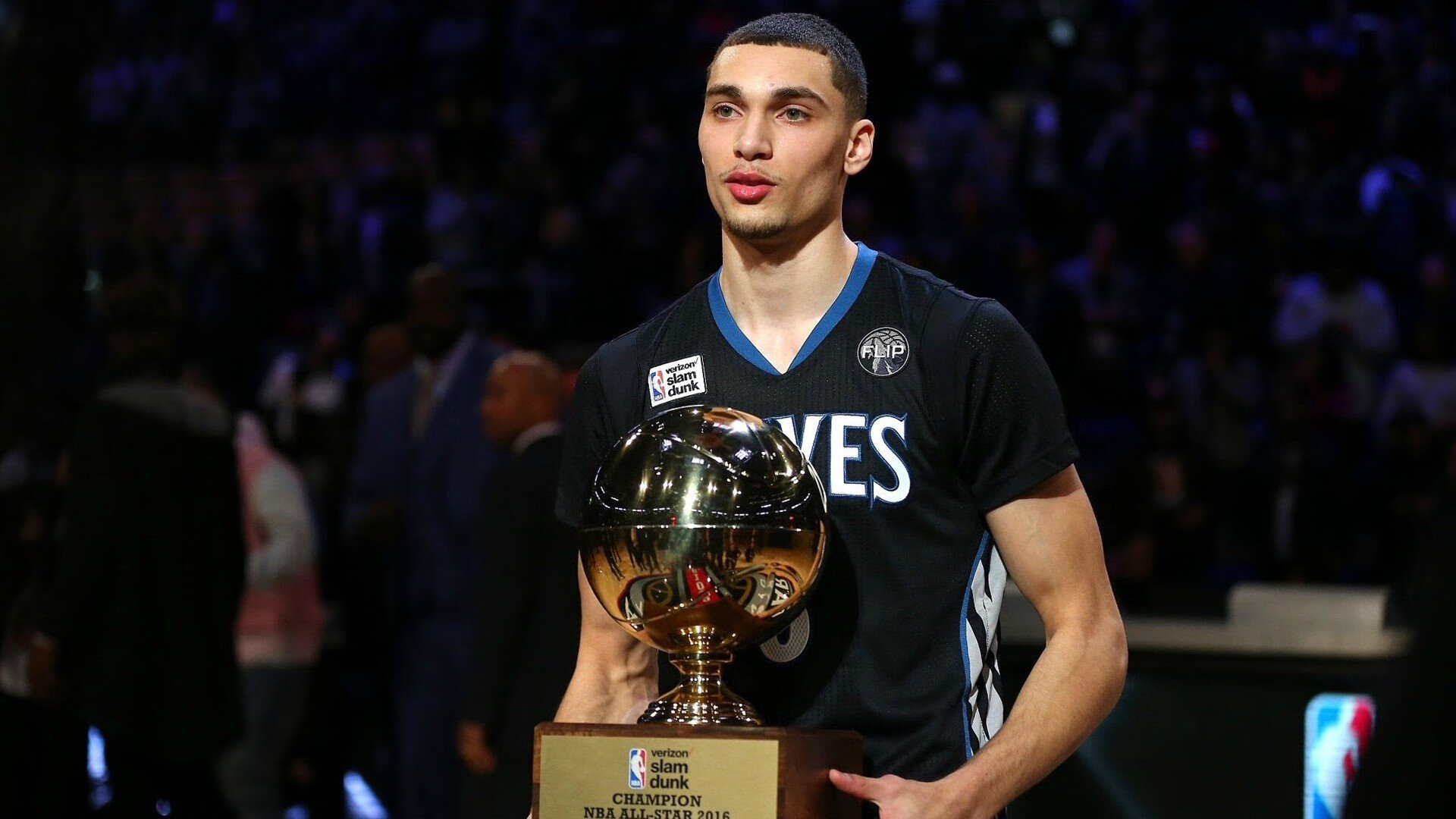 末节奇迹！莫兰特49+17穿越次元爆发，克利夫兰骑士生死战险胜上海大鲨鱼