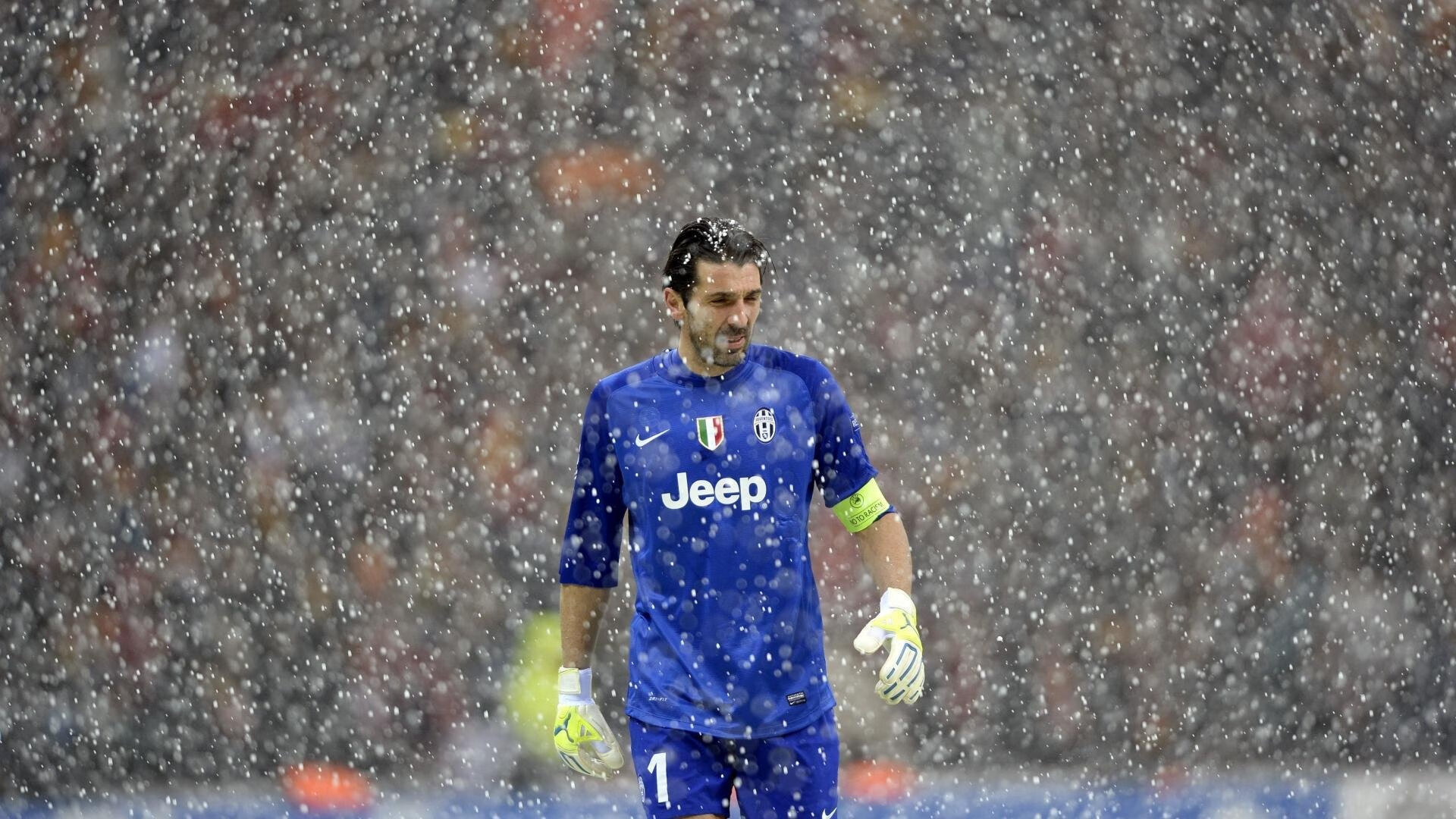 摩纳哥狭路，当汉密尔顿的热刃刺向法拉利的铜墙铁壁